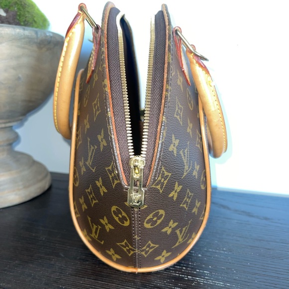 RARE 👜LV ELIPSE MONOGRAM👜 - Picture 4 of 14